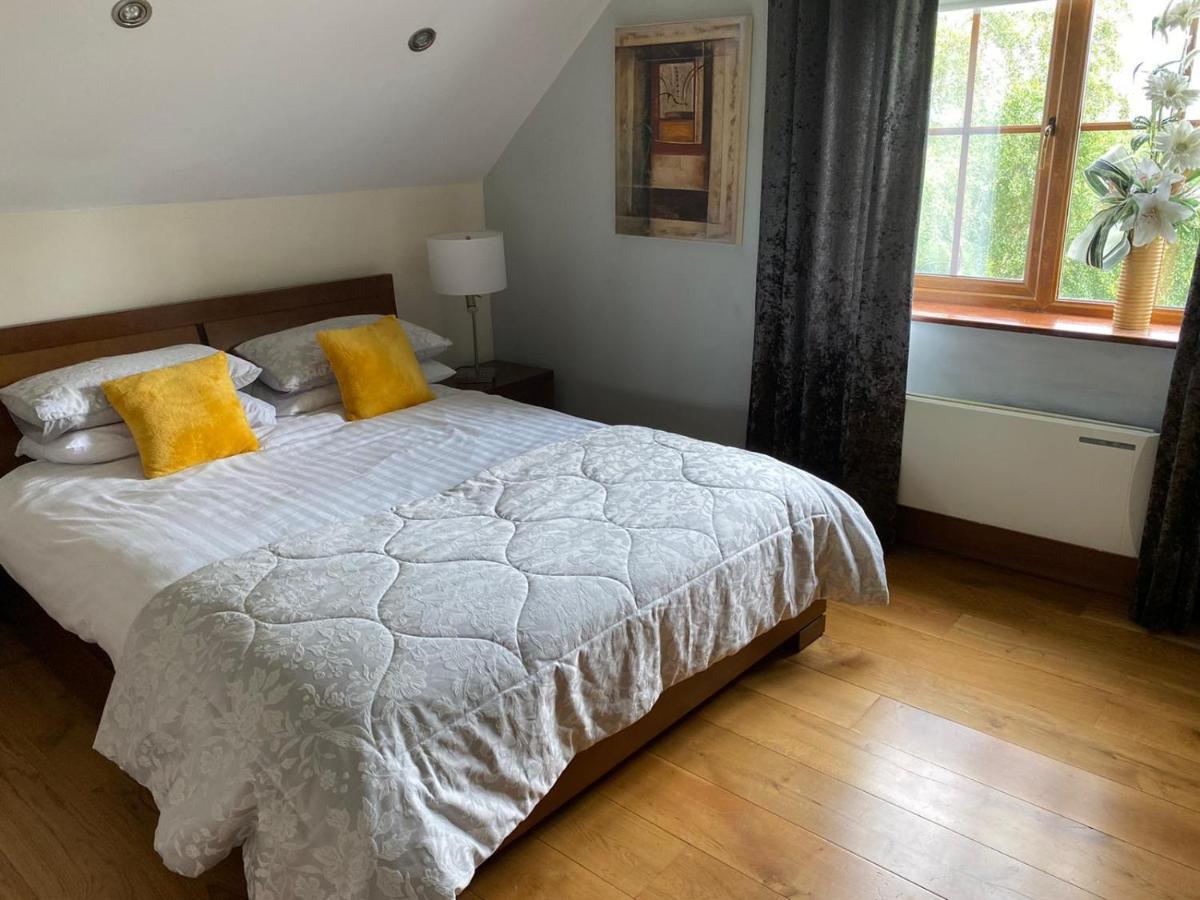 Corness House B&B Монахан Екстериор снимка