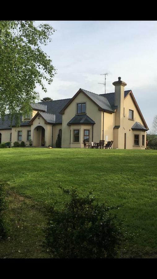 Corness House B&B Монахан Екстериор снимка